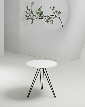 Vino Minimalist Round Coffee Table